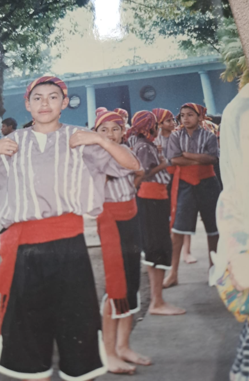 Imagen para "Hijo, métete por esta puerta"